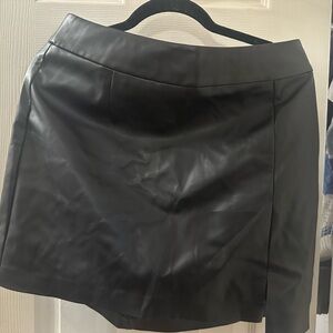 New Sleek Black Mini Skirt